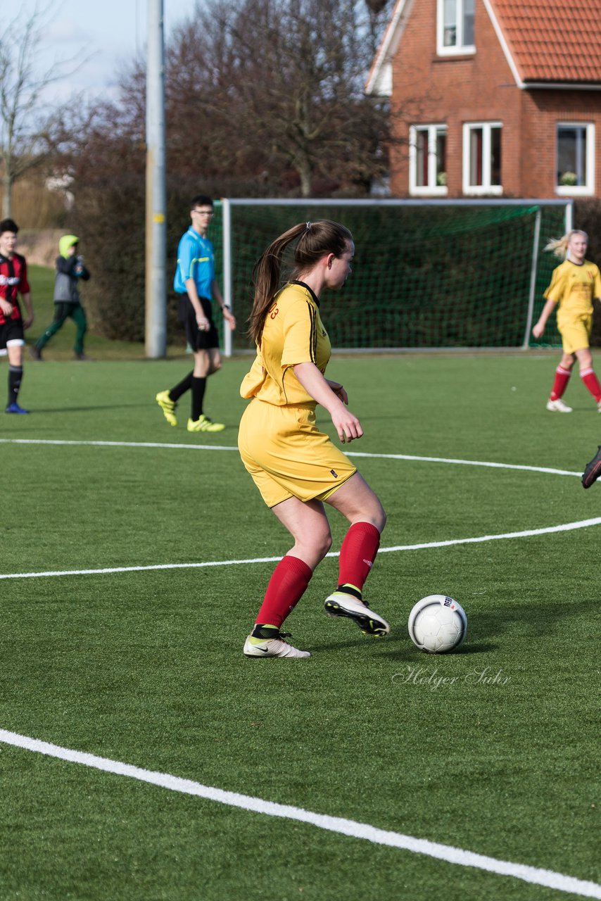 Bild 85 - B-Juniorinnen SG Weststeinburg/Bei - SV Fisia 03 : Ergebnis: 1:2